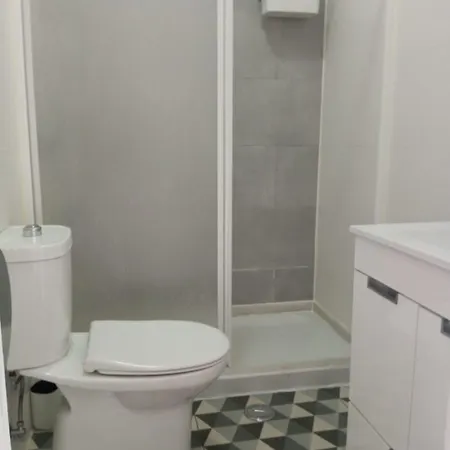 Lisbon Guesthouse 2*